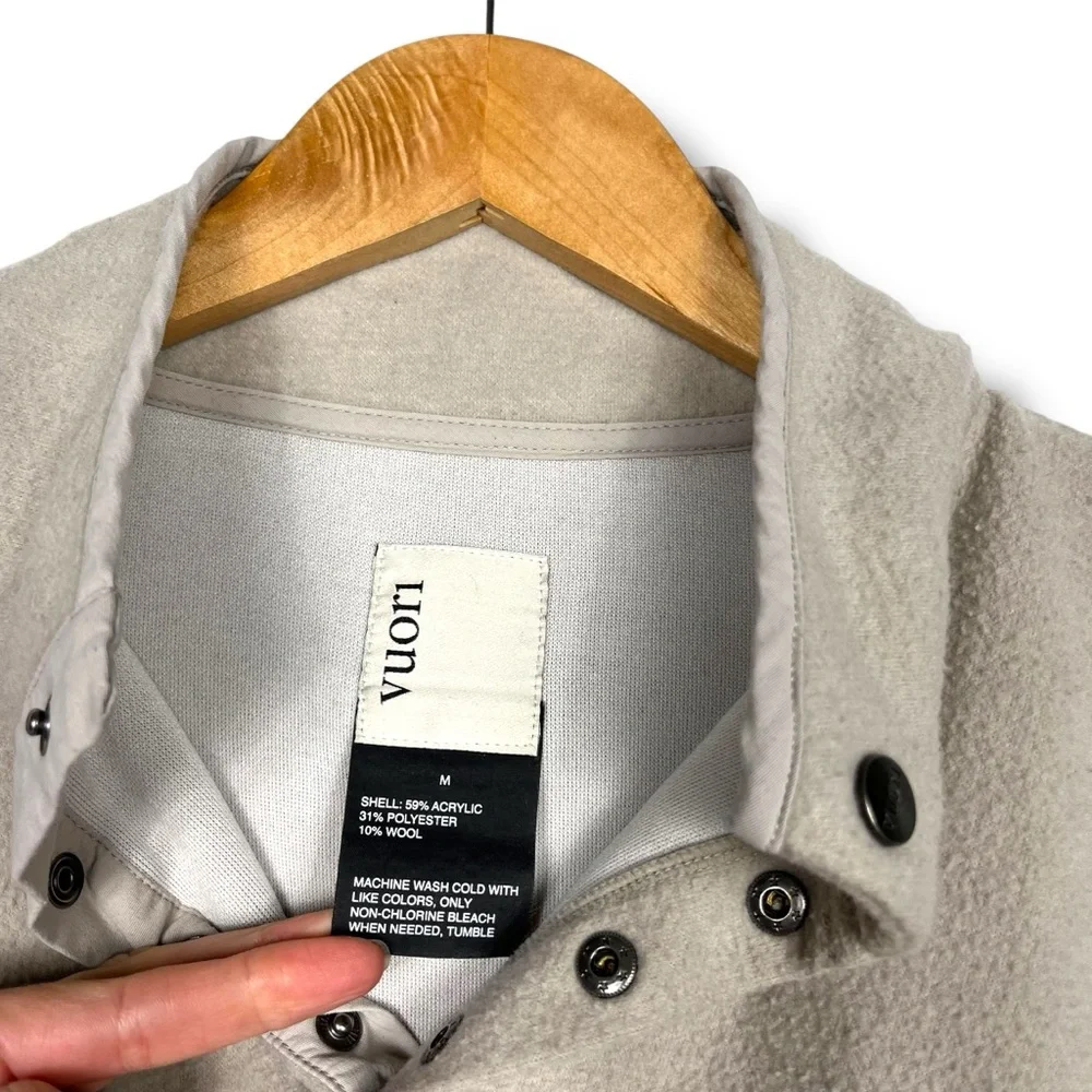 Vuori Venice Wool Pullover Beige Wool Blend Fleece Men’s M Quarter Snap Logo